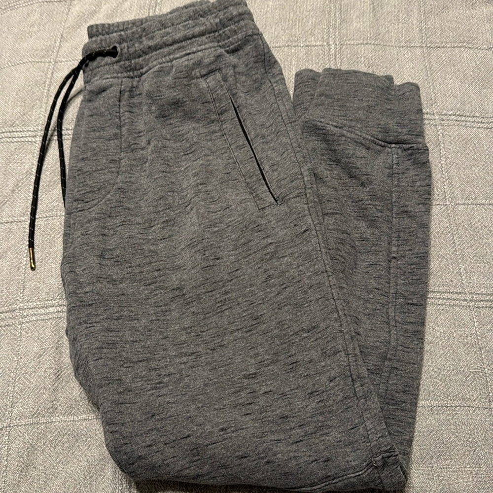 American Eagle joggers